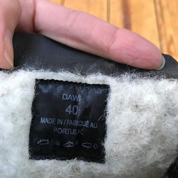 Winter boots - Picture 2 of 2